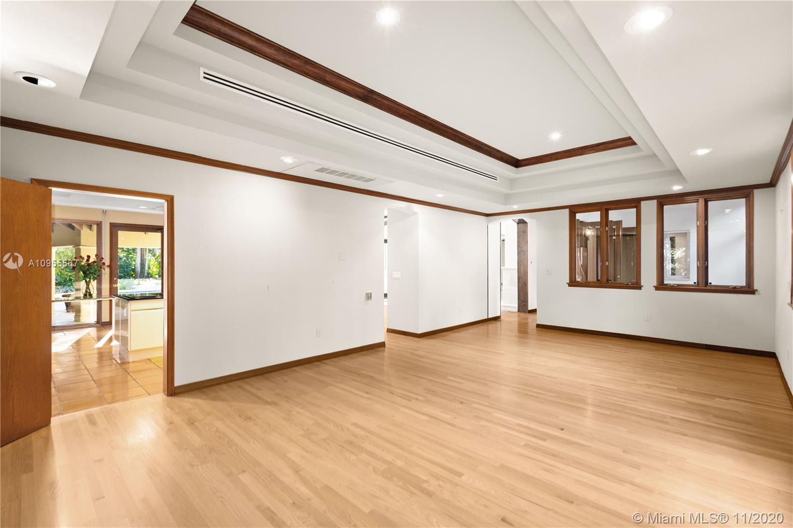 JOURNEYS END ESTATES - Residential