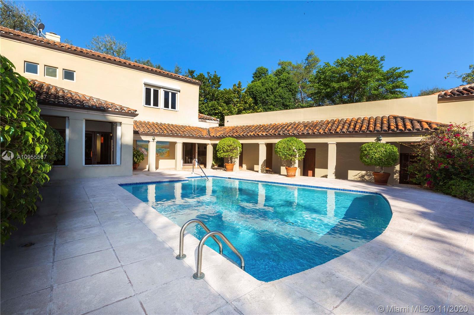 JOURNEYS END ESTATES - Residential