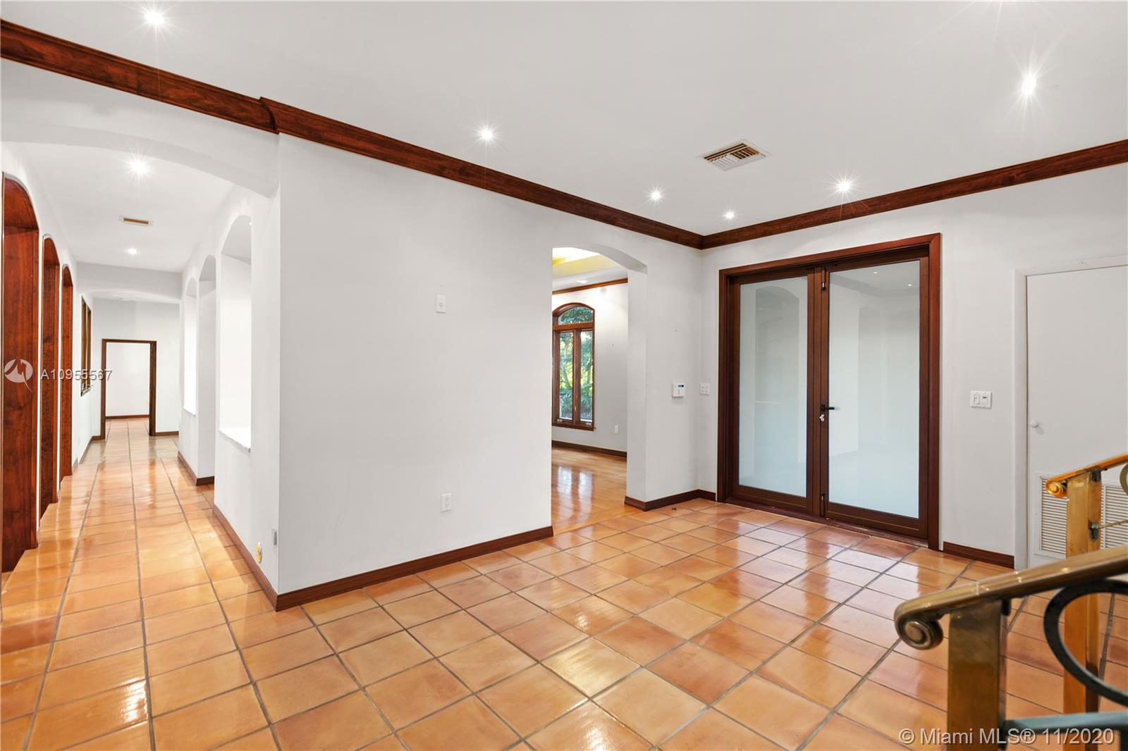 JOURNEYS END ESTATES - Residential