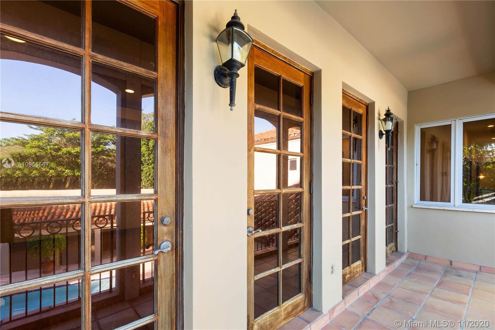 JOURNEYS END ESTATES - Residential