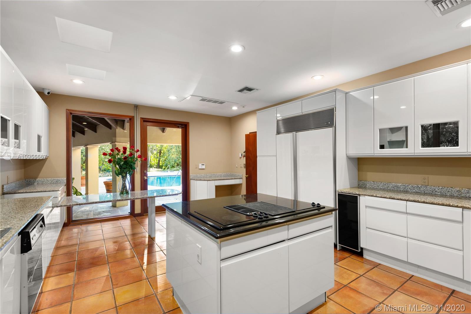 JOURNEYS END ESTATES - Residential