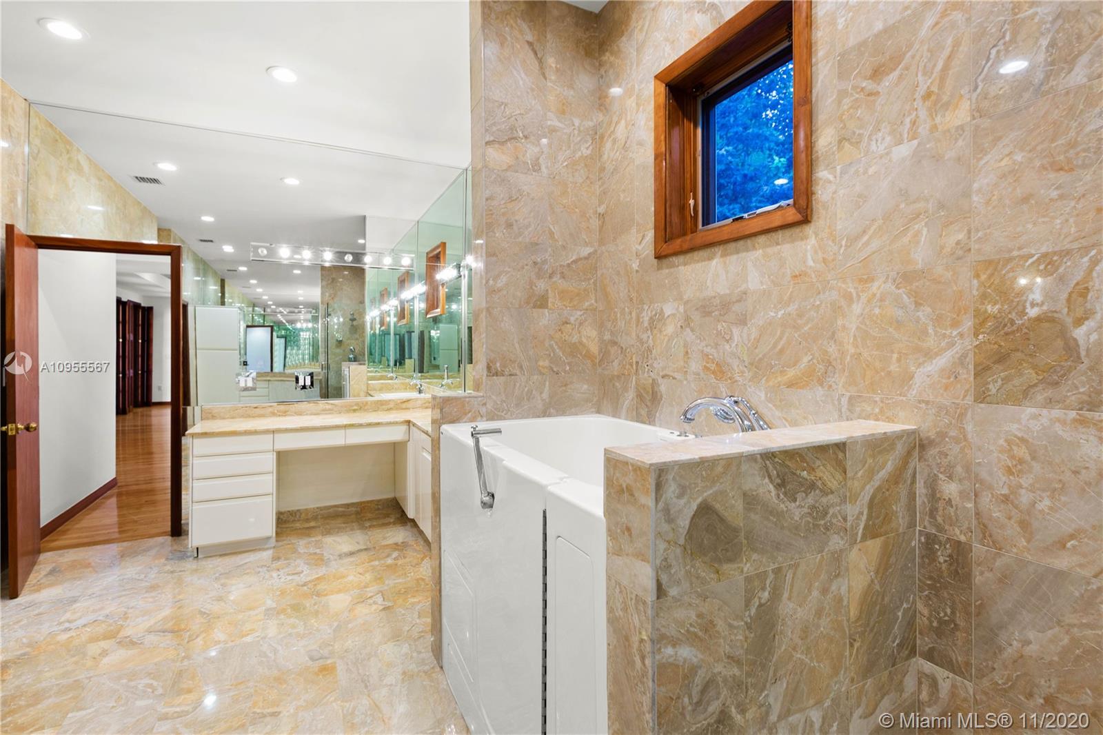 JOURNEYS END ESTATES - Residential