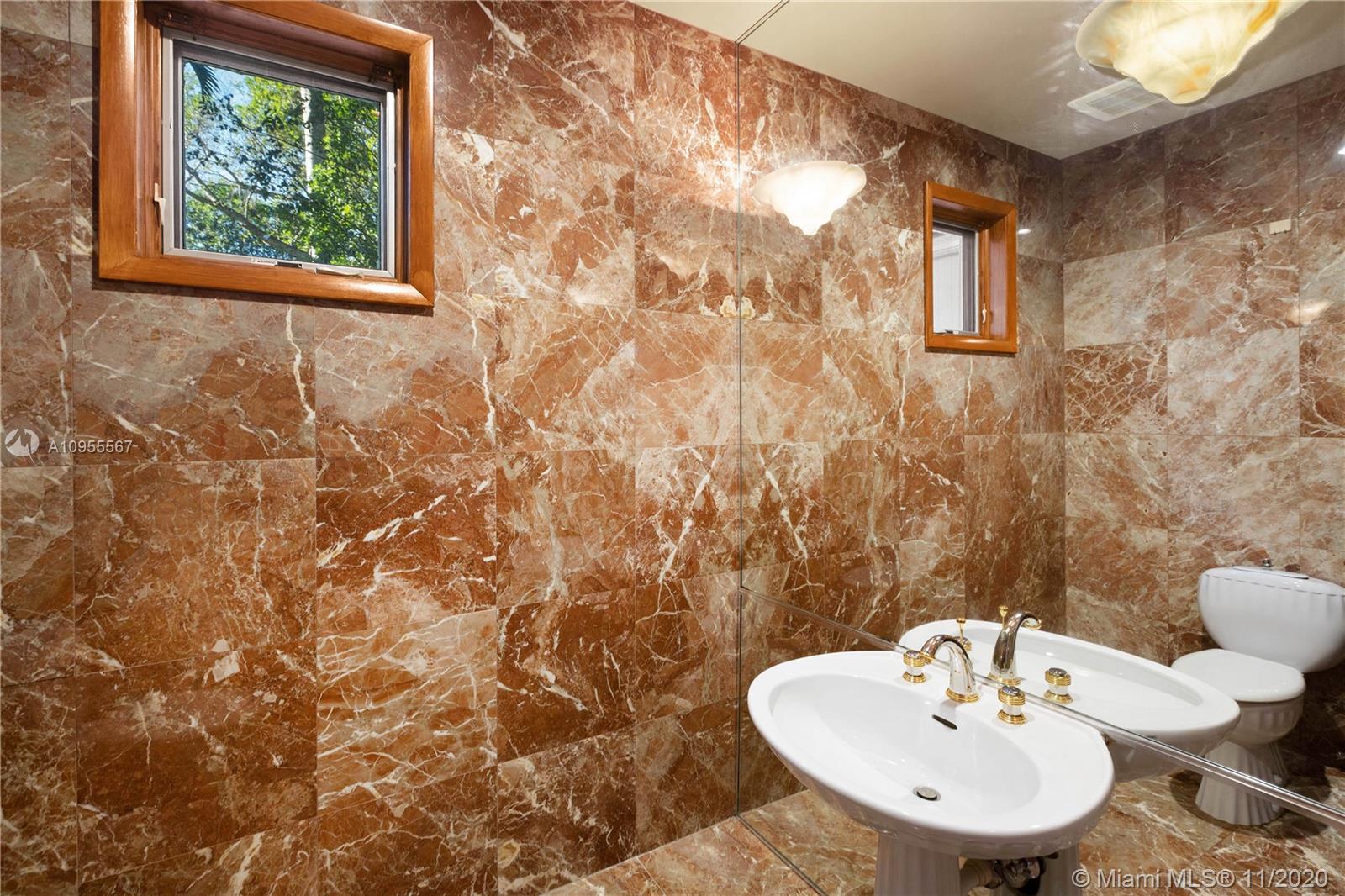 JOURNEYS END ESTATES - Residential