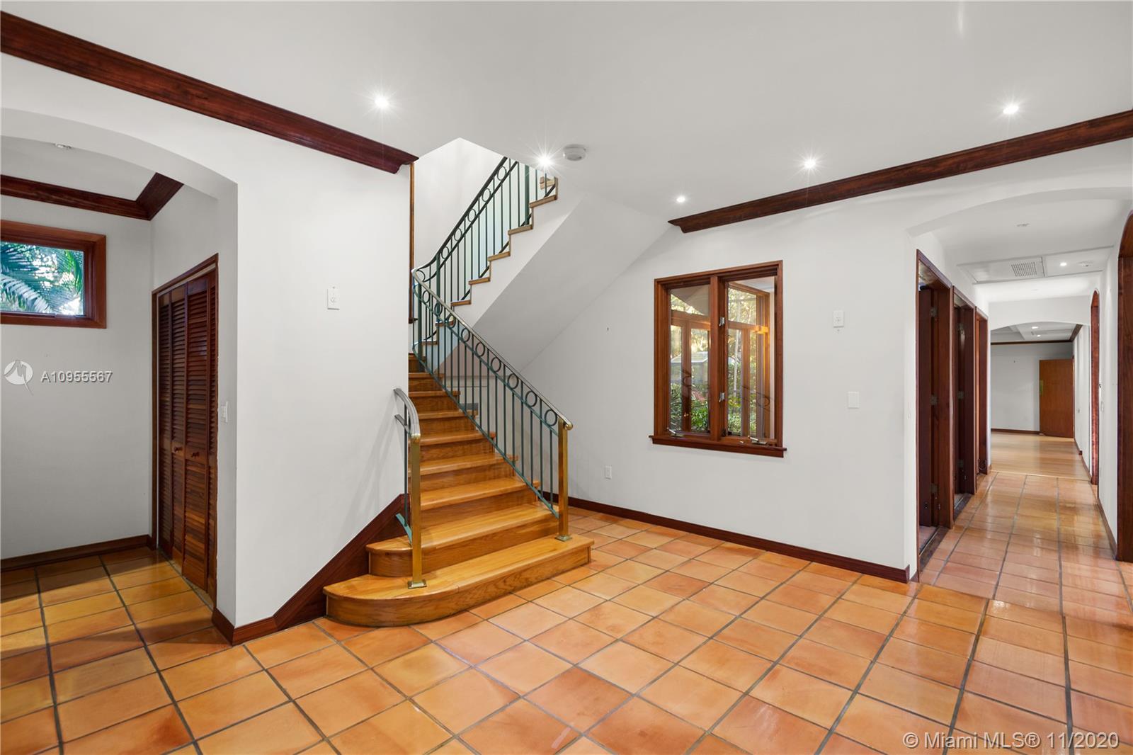 JOURNEYS END ESTATES - Residential