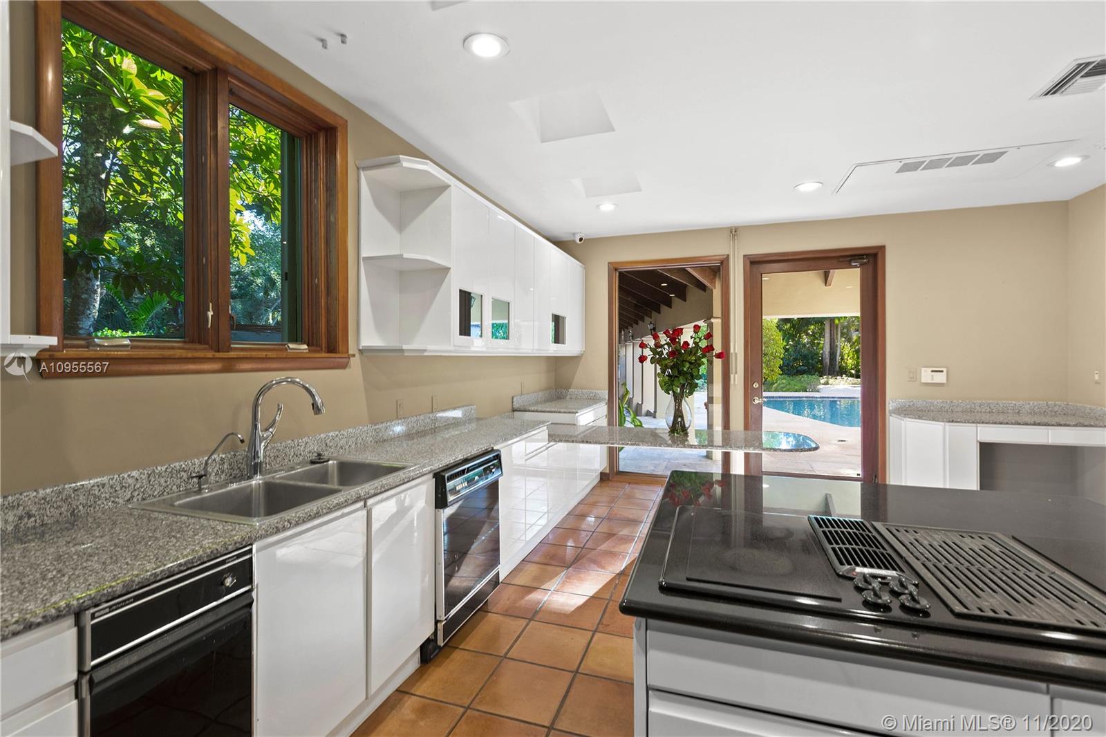 JOURNEYS END ESTATES - Residential