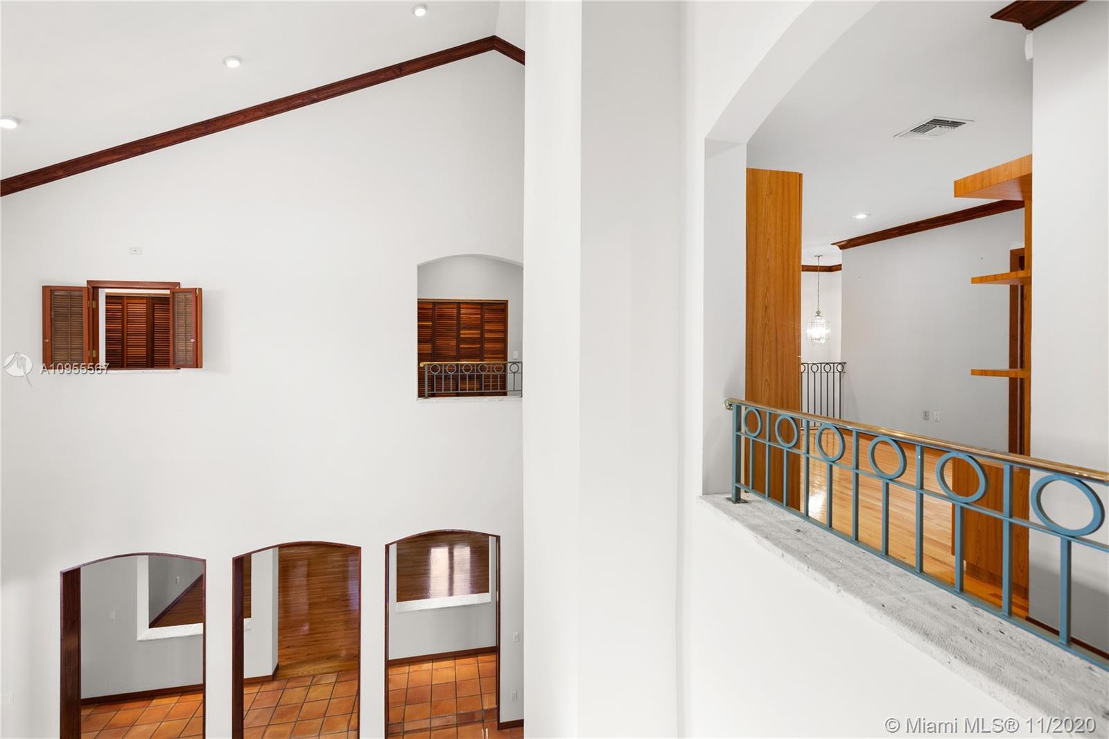 JOURNEYS END ESTATES - Residential