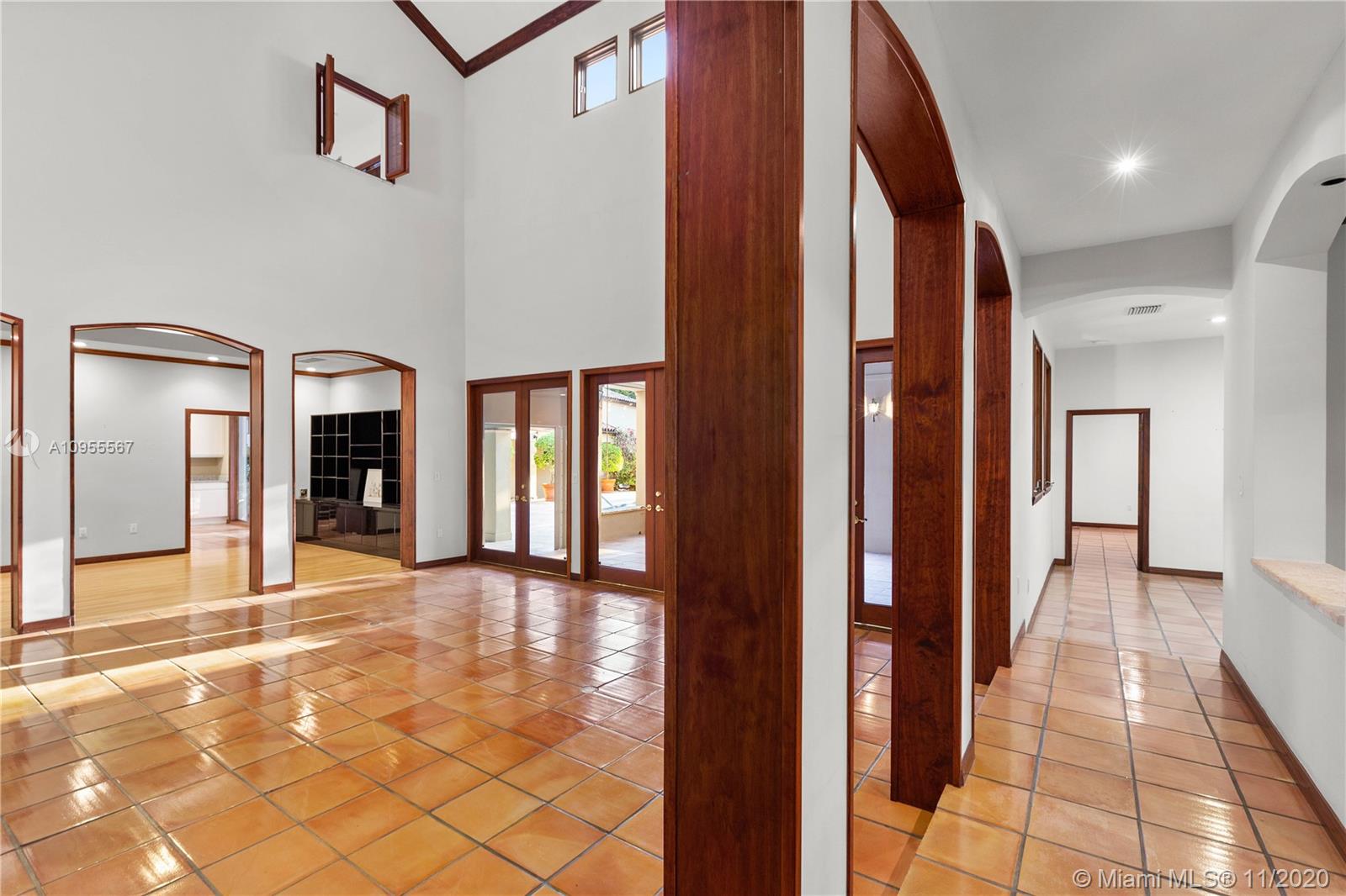 JOURNEYS END ESTATES - Residential