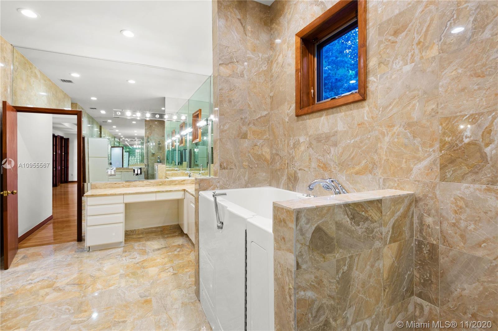 JOURNEYS END ESTATES - Residential