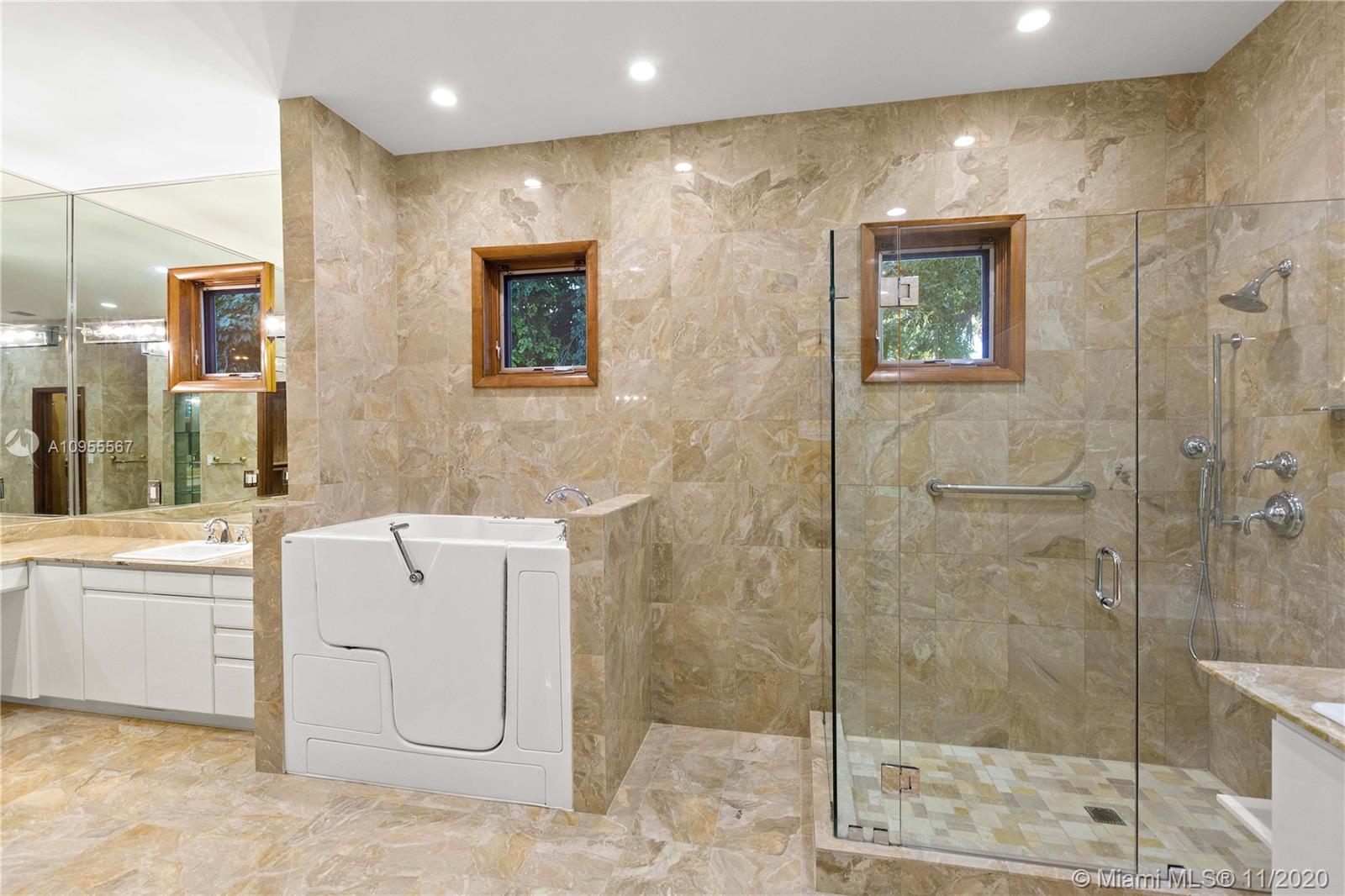 JOURNEYS END ESTATES - Residential