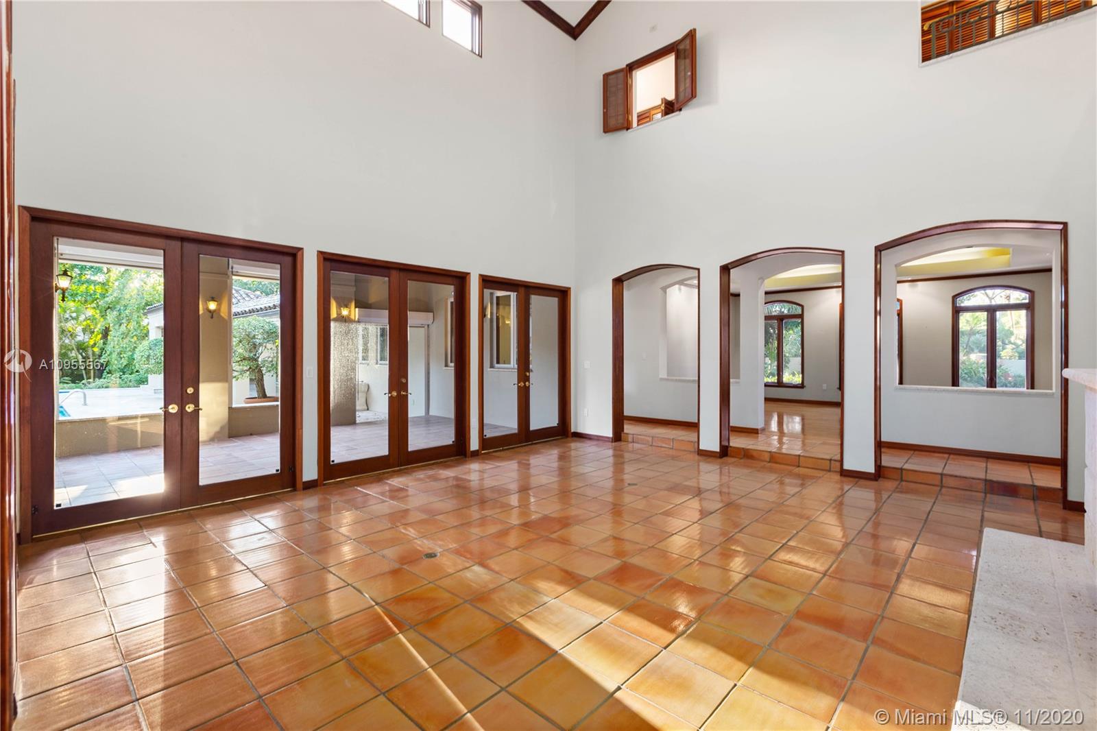 JOURNEYS END ESTATES - Residential