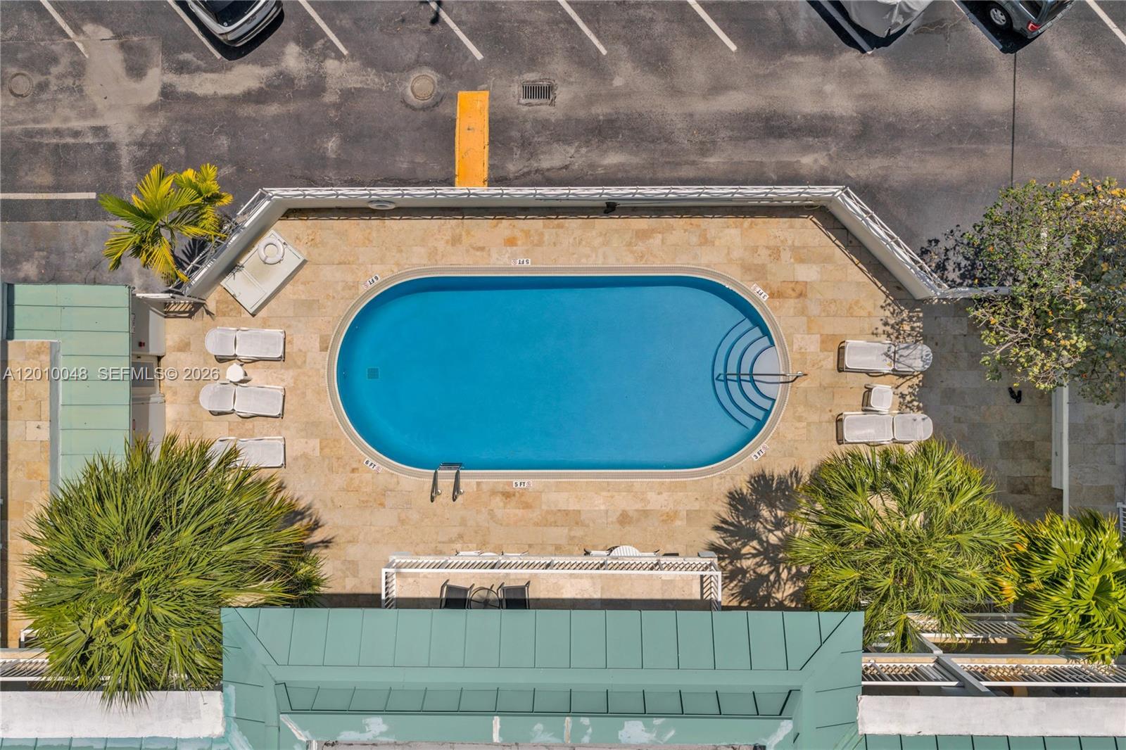 GOVERNORS LODGE ASSOC CON - Residential