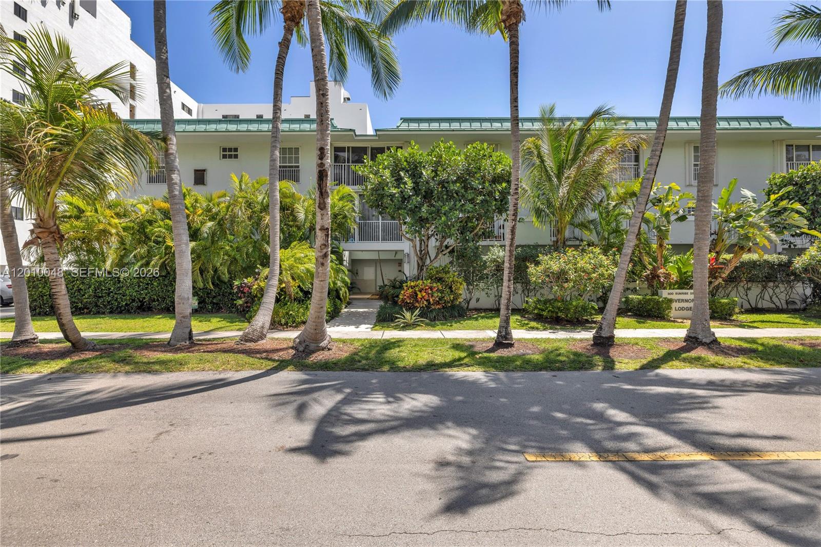 GOVERNORS LODGE ASSOC CON - Residential