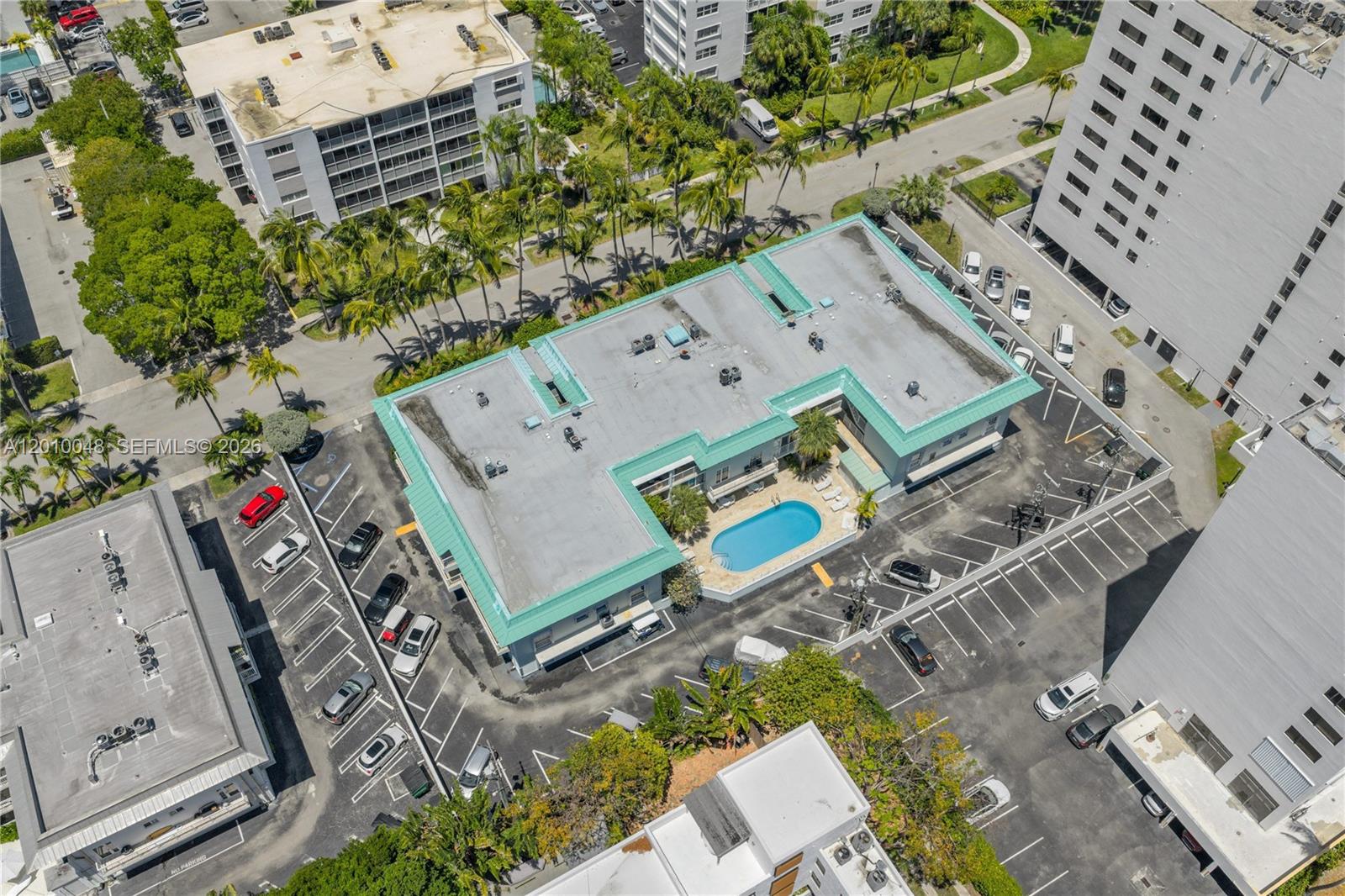 GOVERNORS LODGE ASSOC CON - Residential