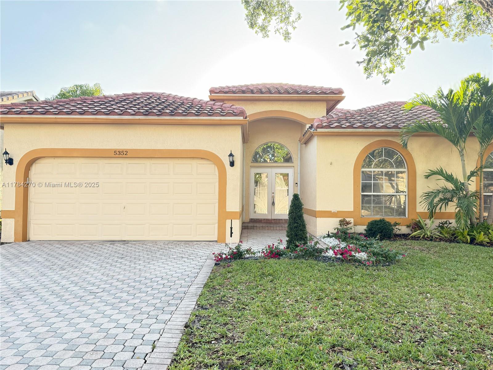 5352 NW 57th Ter