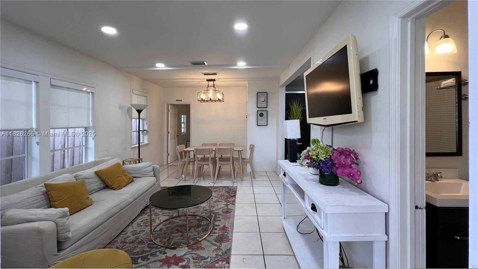 1950 SW 5th St 4