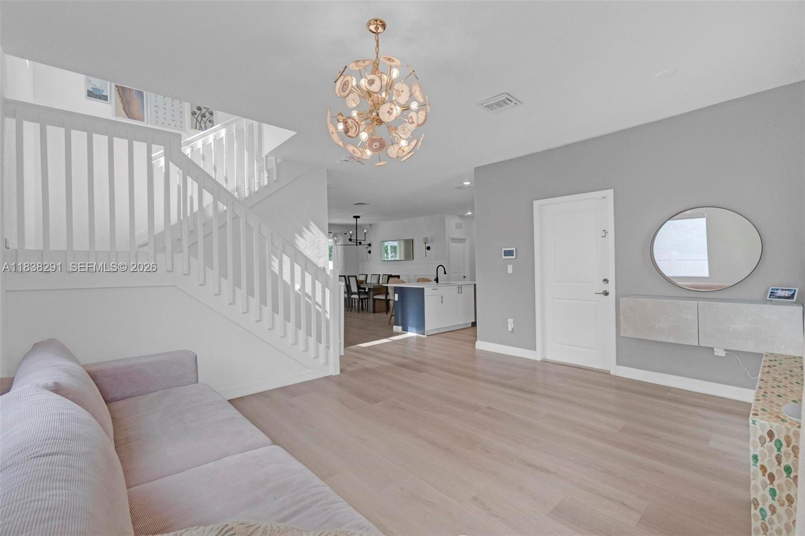 KINGS GROVE - Residential