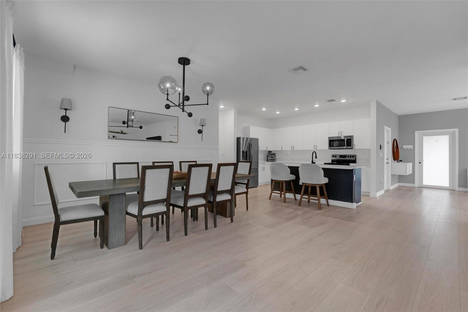 KINGS GROVE - Residential