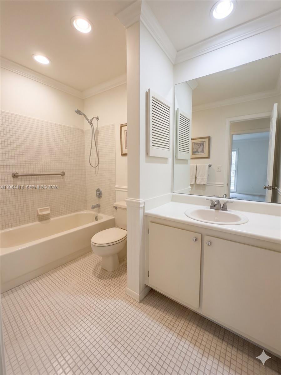 LAKES OF DELRAY - Residential