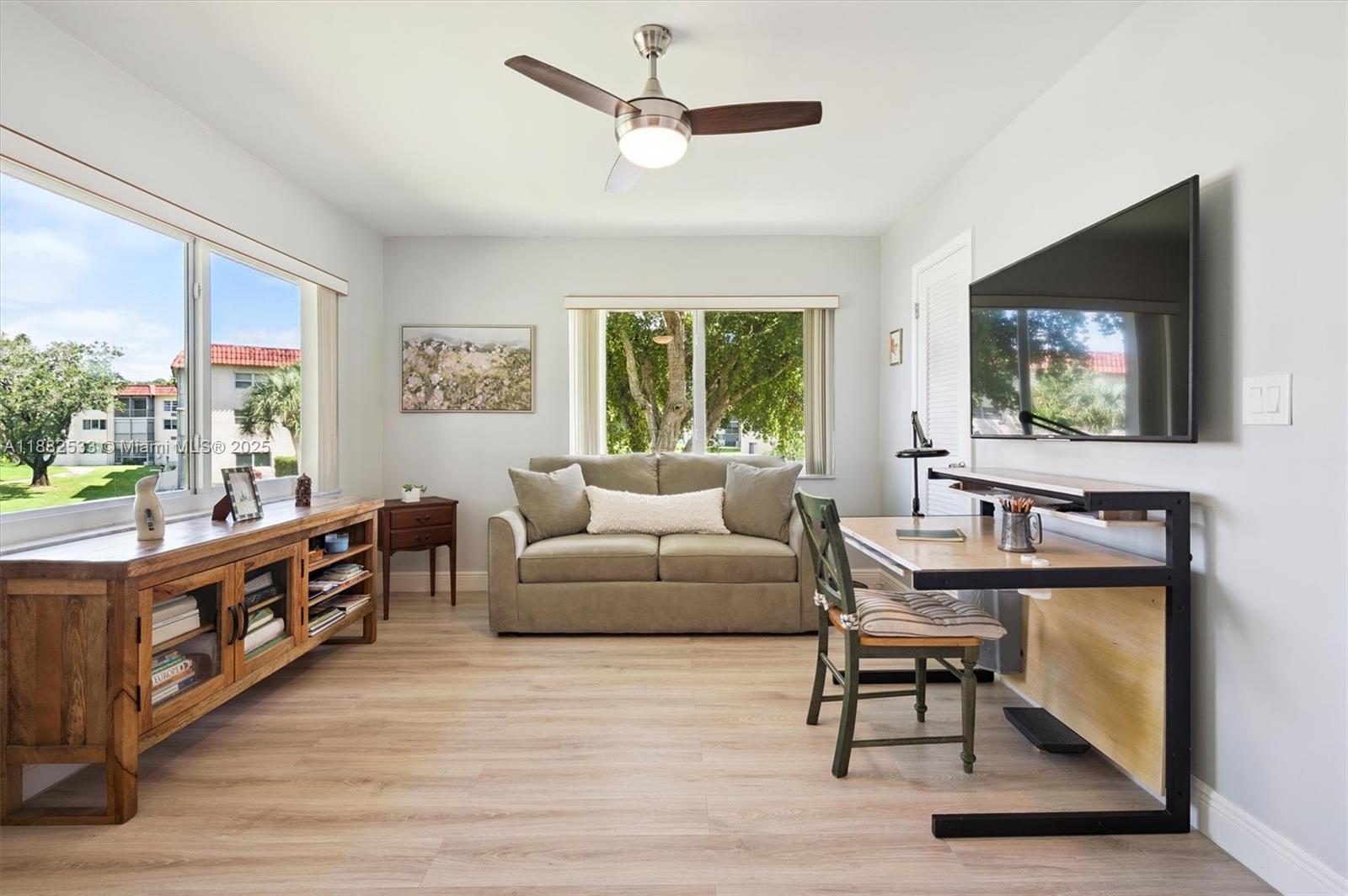 HOLLYBROOK GOLF AND Tennis - Residential