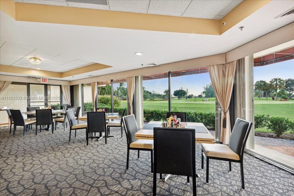 HOLLYBROOK GOLF AND Tennis - Residential