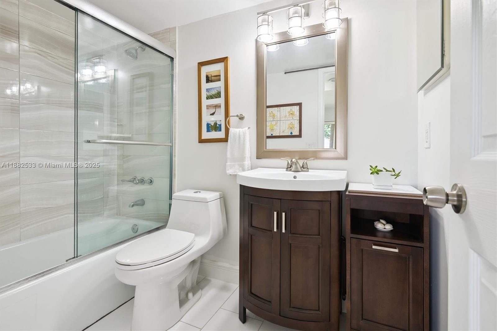 HOLLYBROOK GOLF AND Tennis - Residential