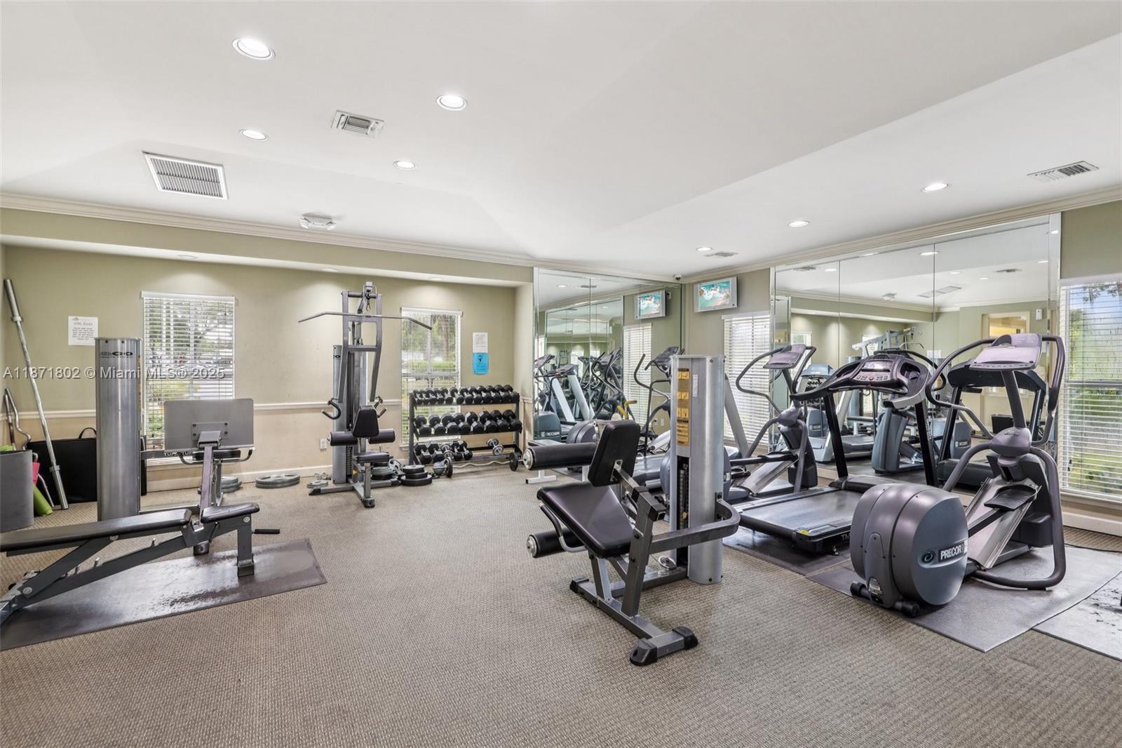 SAVANNAH AT RIVERSIDE CON - Residential