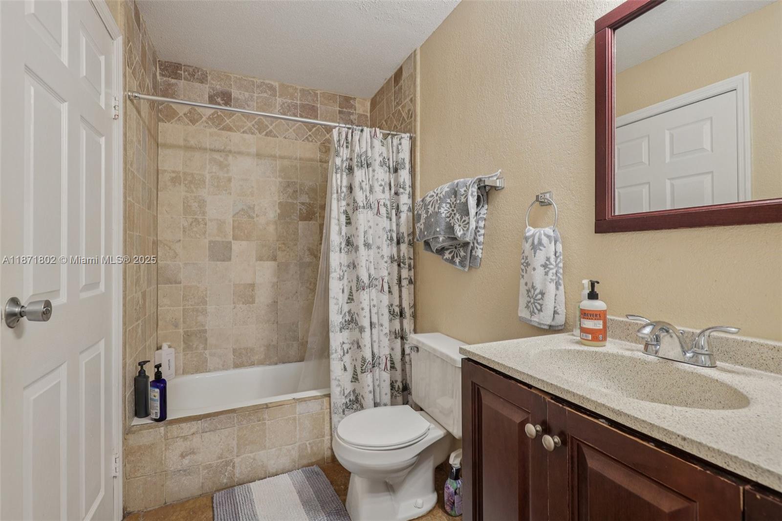 SAVANNAH AT RIVERSIDE CON - Residential