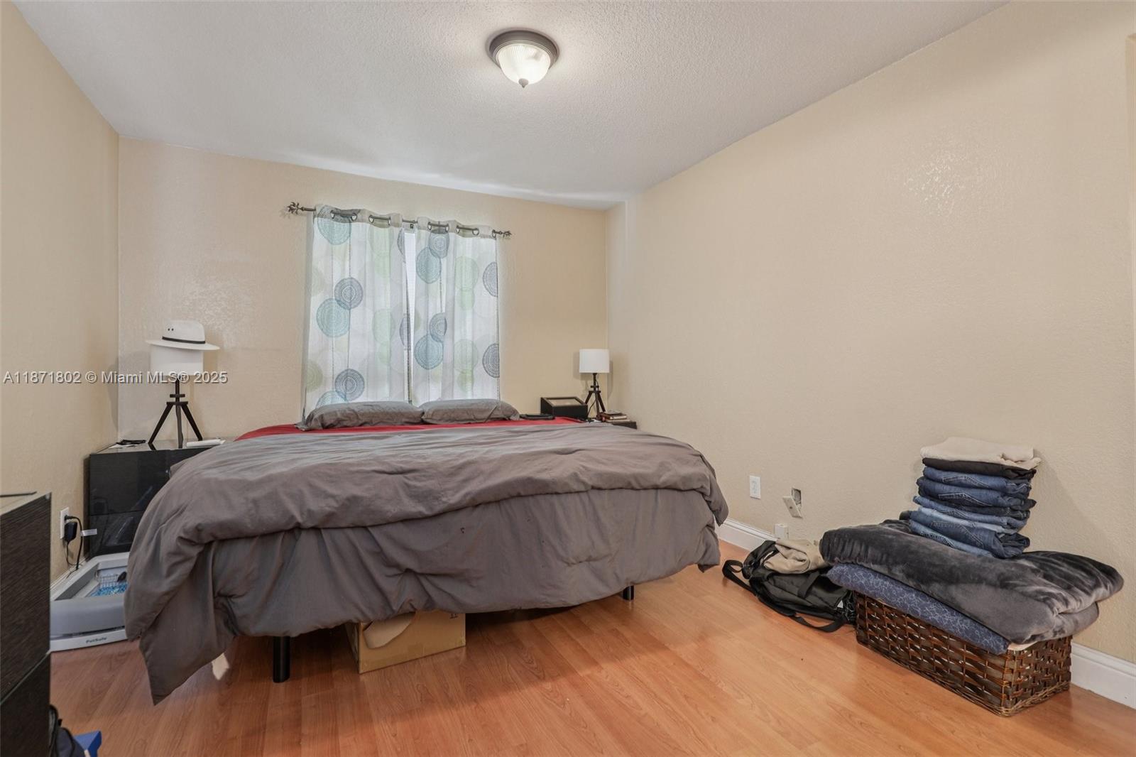 SAVANNAH AT RIVERSIDE CON - Residential