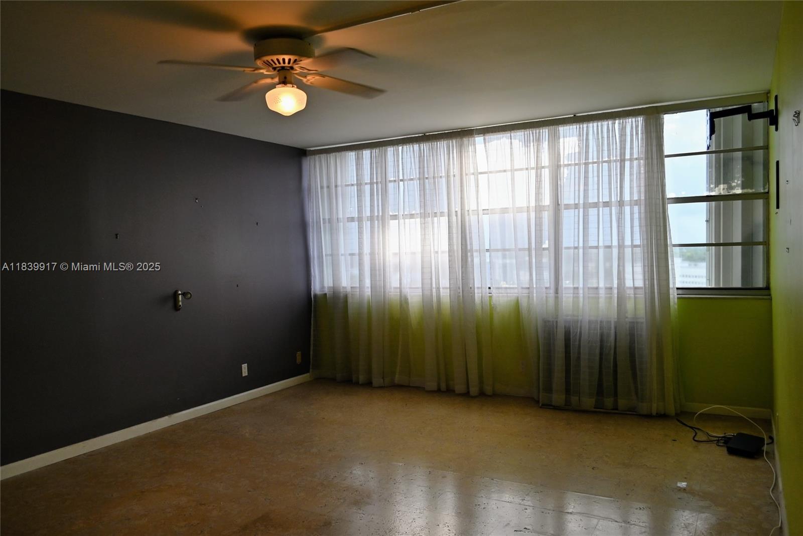 BAYVIEW TOWERS CONDO SOUT - Residential