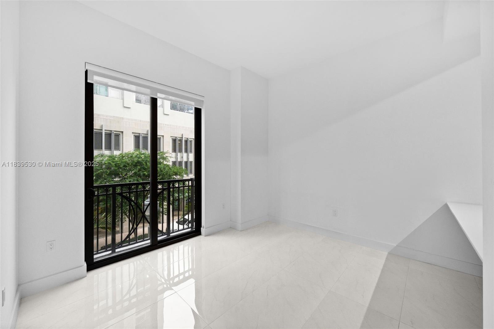 301 Altara Ave 205