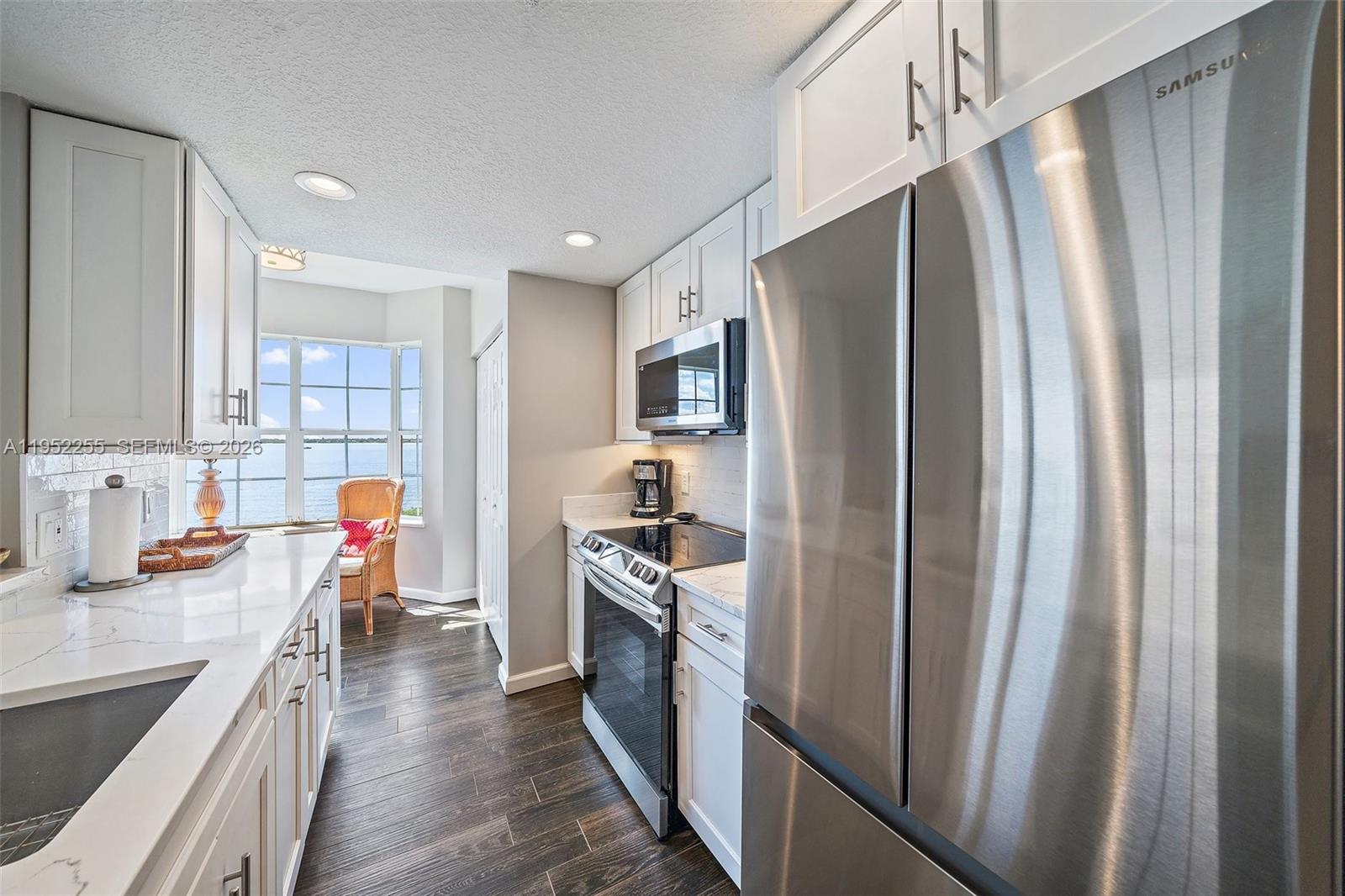 5800 NE Island Cove Way 2207