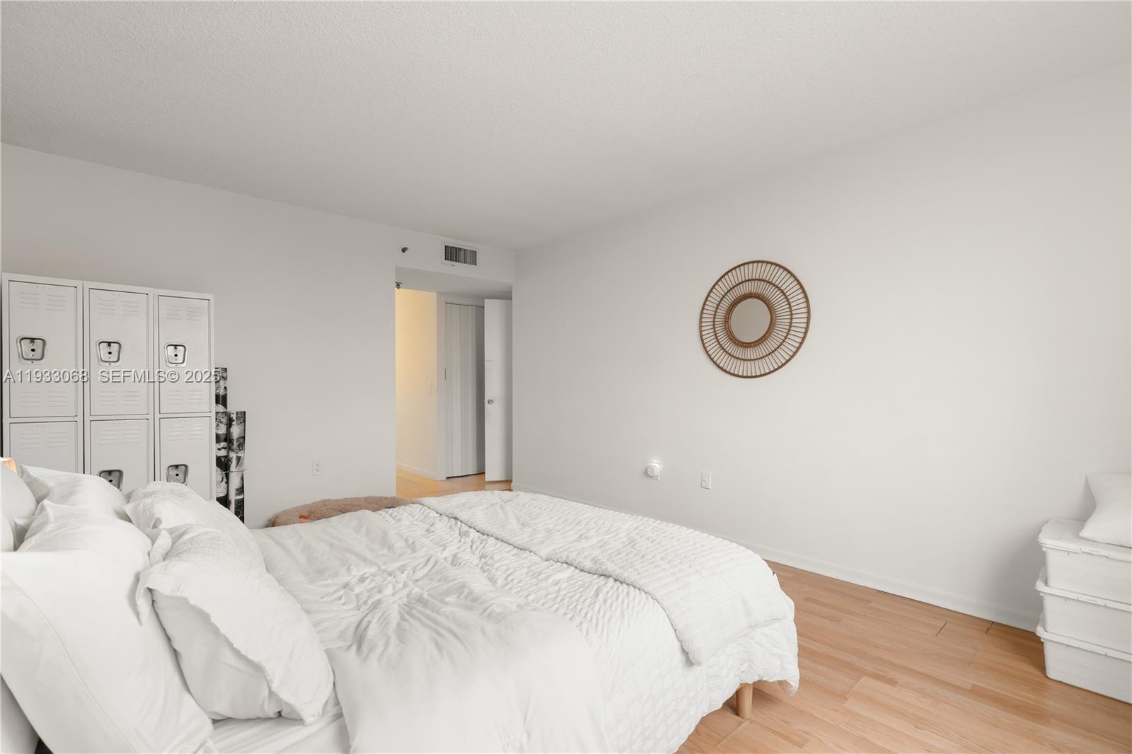 GREYNOLDS PARK CLUB CONDO - Residential