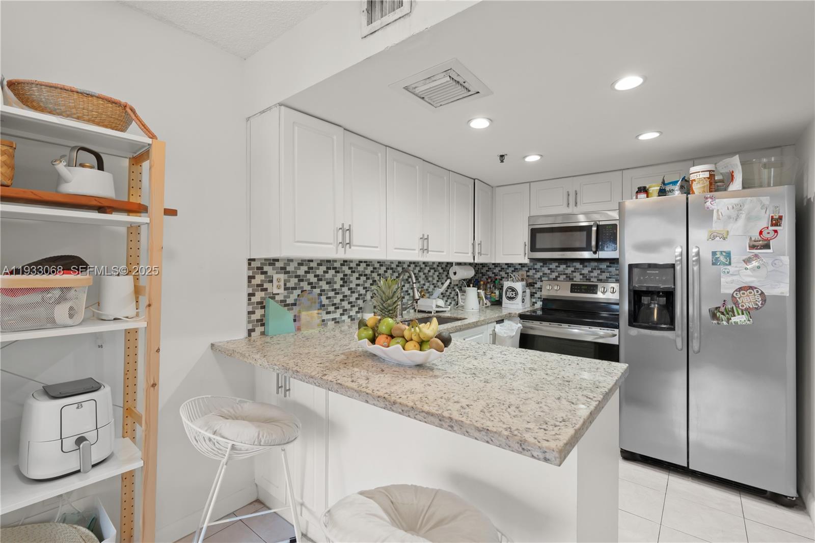 GREYNOLDS PARK CLUB CONDO - Residential