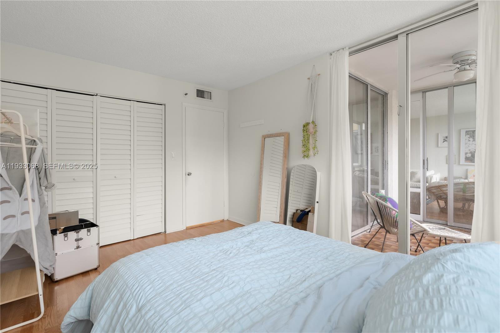 GREYNOLDS PARK CLUB CONDO - Residential