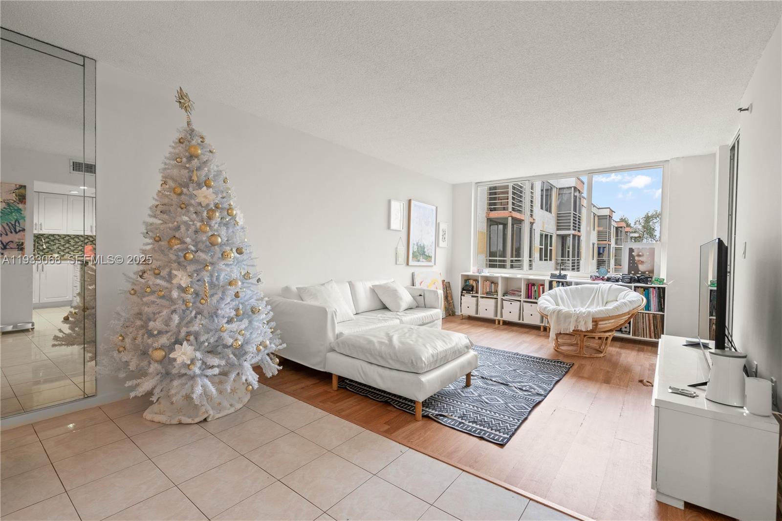 17890 W Dixie Hwy 614 Hwy 614