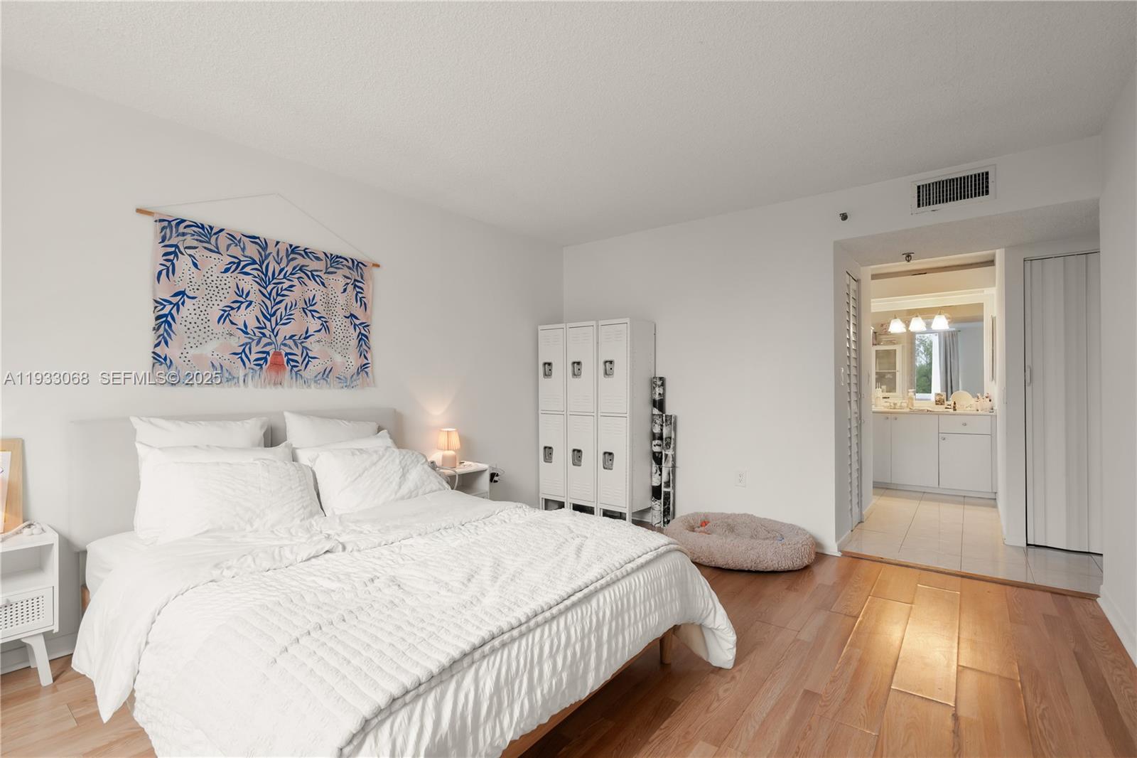 GREYNOLDS PARK CLUB CONDO - Residential