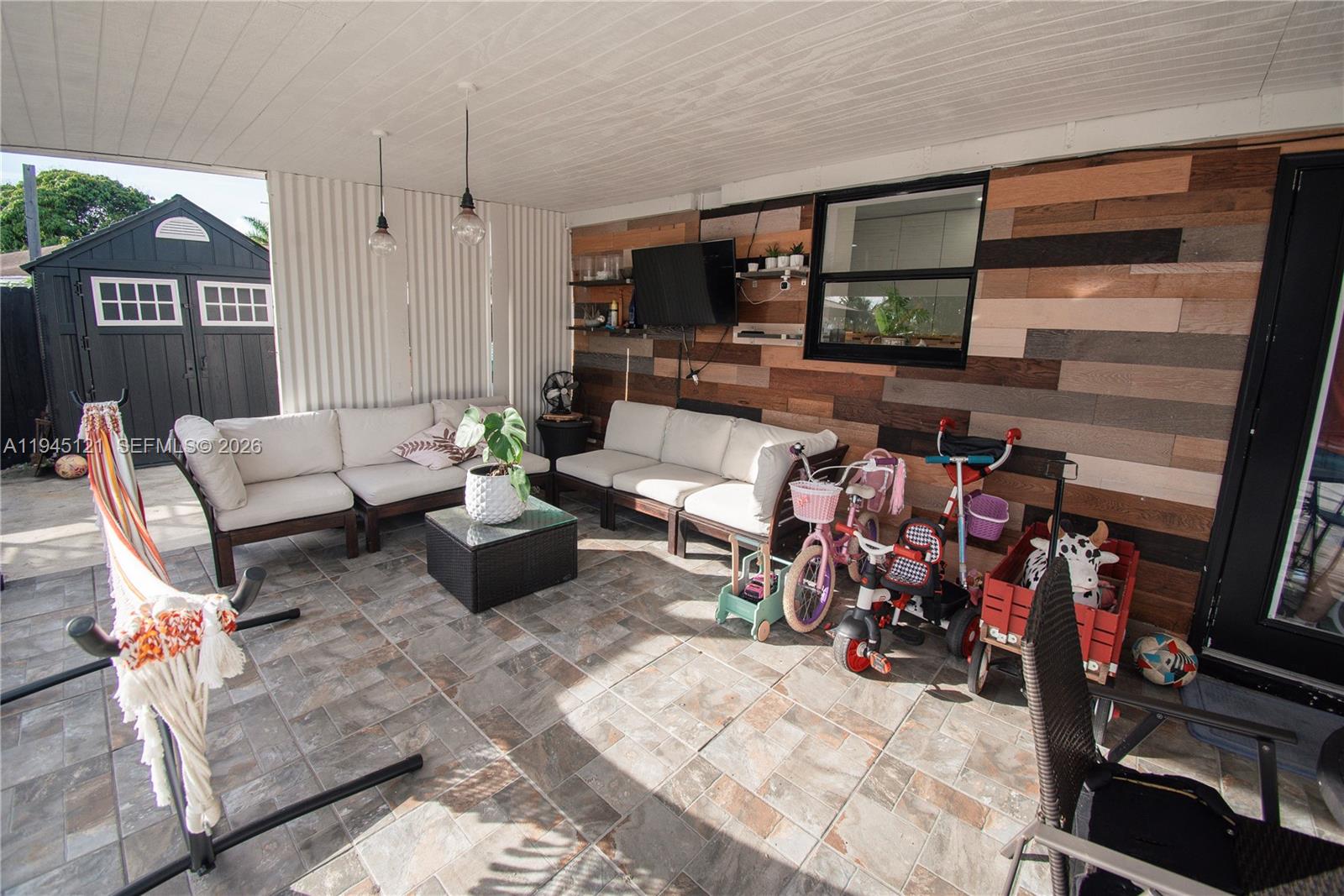 POMPANO HIGHLANDS 2ND ADD - Residential