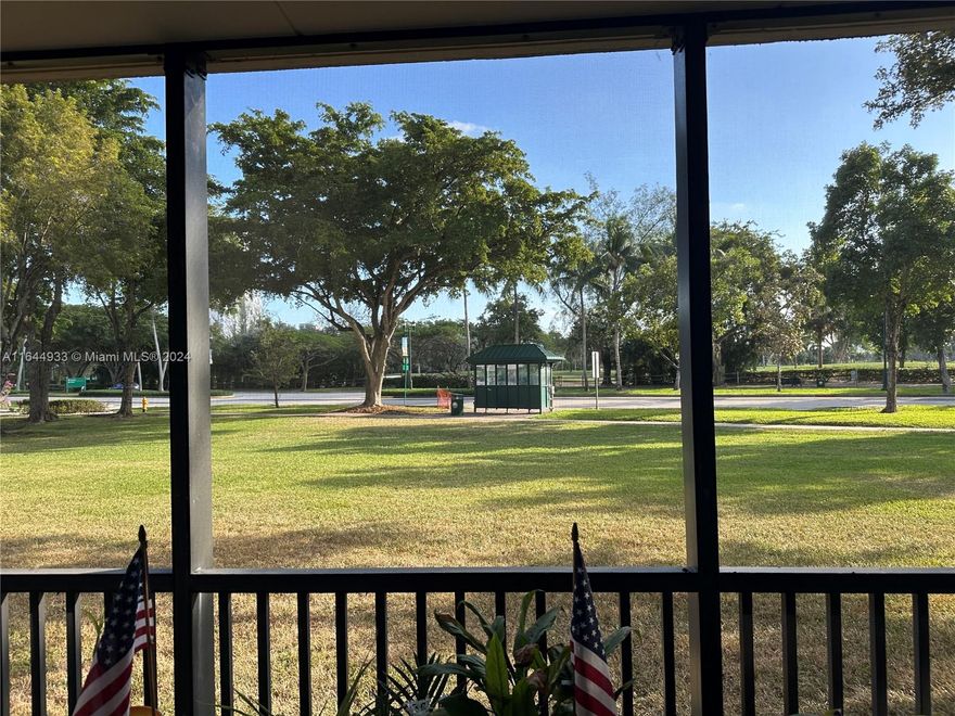 LOWEST PRICED UNIT IN BRAVURA!!!!  Great view from screened in patio, 1 Bedroom 1.5 bathroom, ground floor facing south on Country Club Drive and Turnberry Golf Course.  Front door opens to designated parking space to unit.  Great location to grocery shopping, houses of worship, the Aventura Mall, Brightline, parks, beaches and so much more!  Unit is vacant and easy to show!  Don't pass up this great opportunity!!!!!