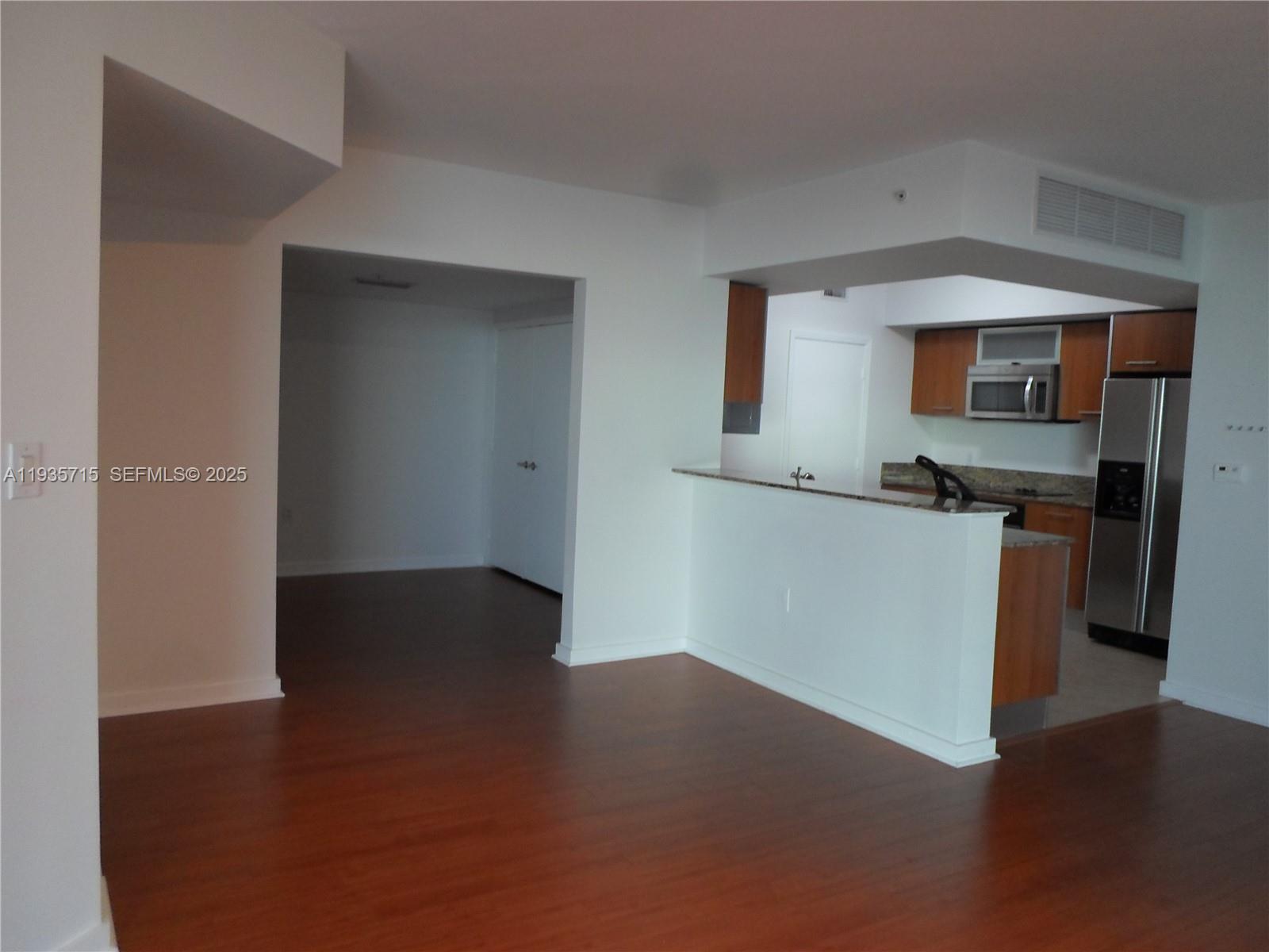 METROPOLIS II AT DADELAND - Residential