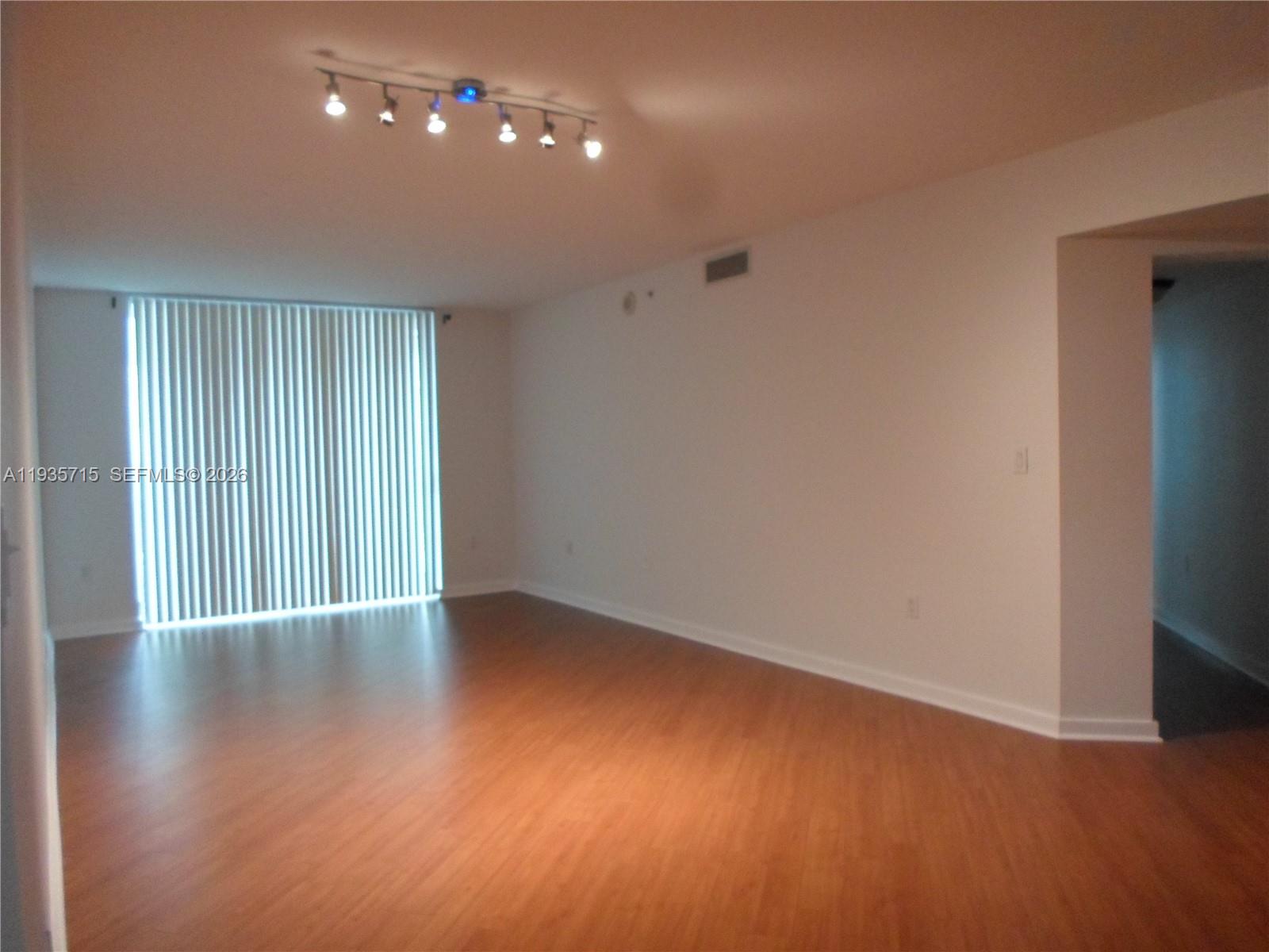 METROPOLIS II AT DADELAND - Residential