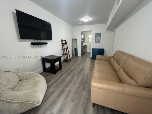628 SW 21ST AVE APT 1, MIAMI, FL 33135 - Image bbd4fcf94aa492e4e2f38b8d01cd9830/3070219262