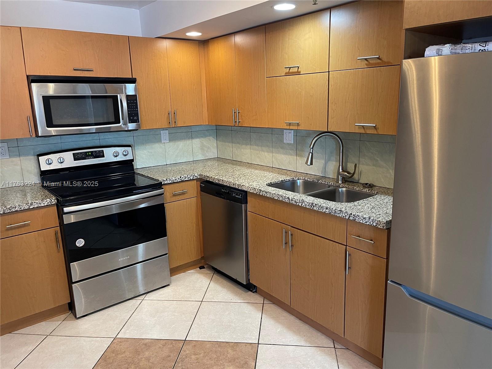 20850 San Simeon Way 304-5