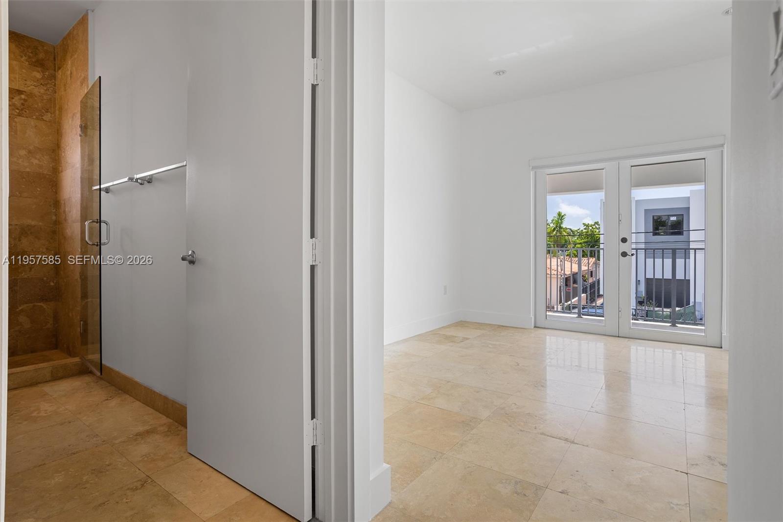 SILVER BLUFF GARDENS - Residential