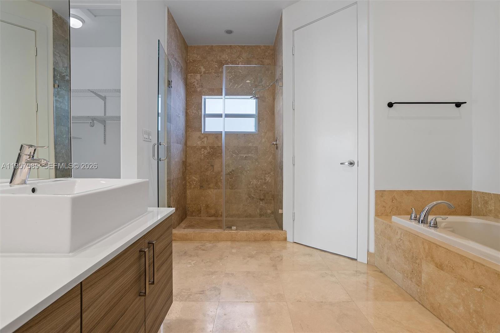 SILVER BLUFF GARDENS - Residential