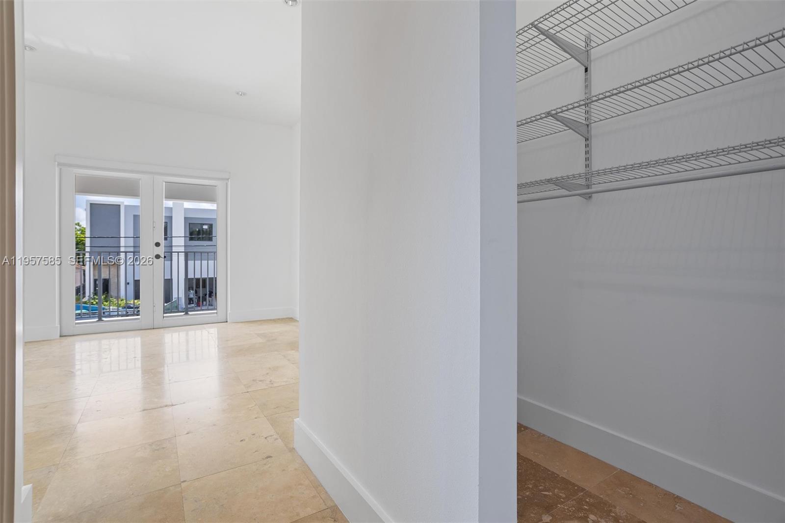 SILVER BLUFF GARDENS - Residential