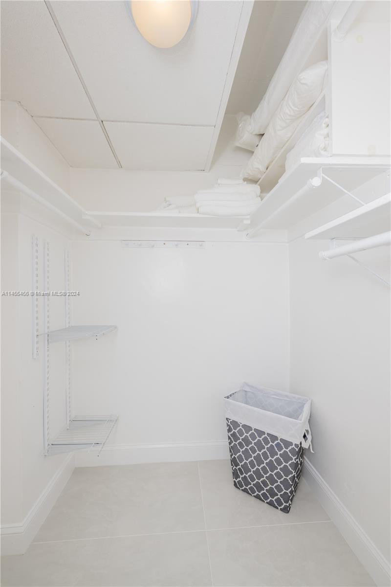 TIDES ON HOLLYWOOD BEACH - Residential Lease