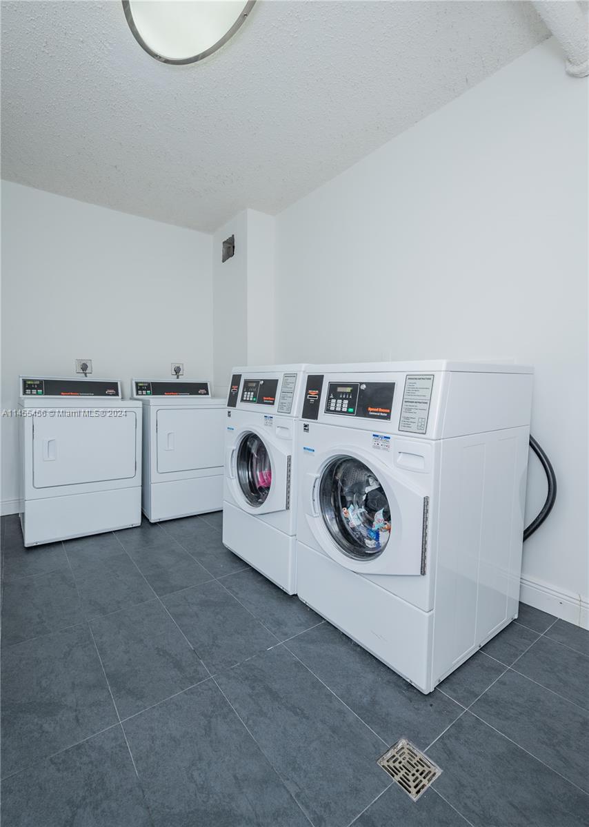 TIDES ON HOLLYWOOD BEACH - Residential Lease