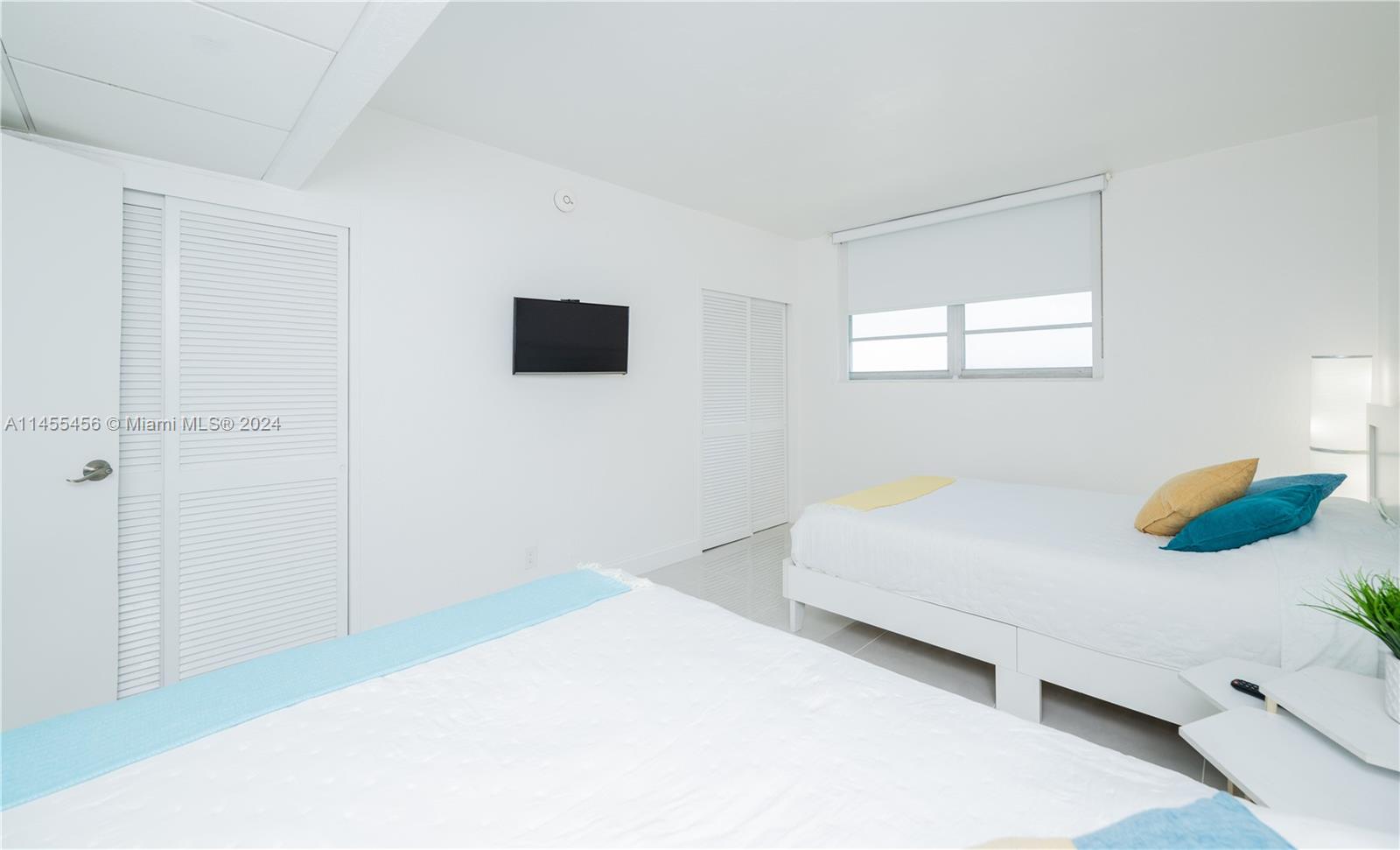 TIDES ON HOLLYWOOD BEACH - Residential Lease