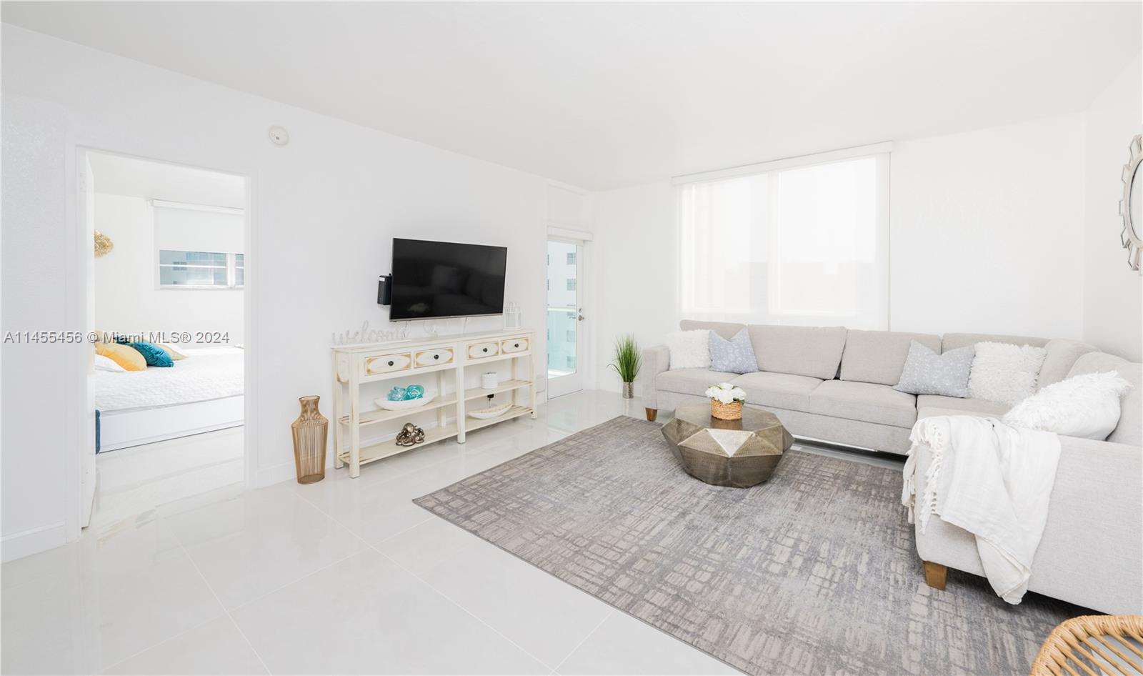 TIDES ON HOLLYWOOD BEACH - Residential Lease