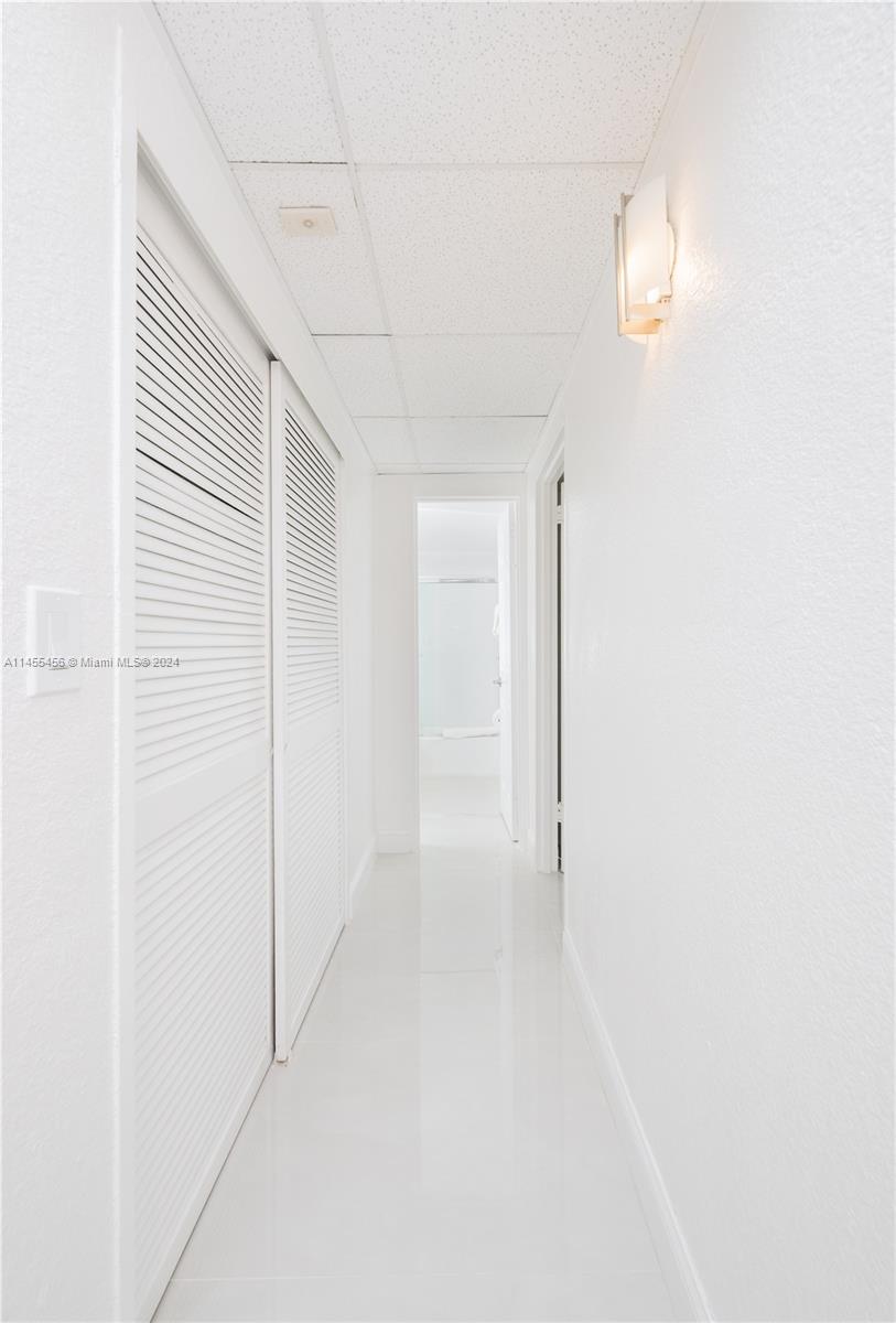 TIDES ON HOLLYWOOD BEACH - Residential Lease